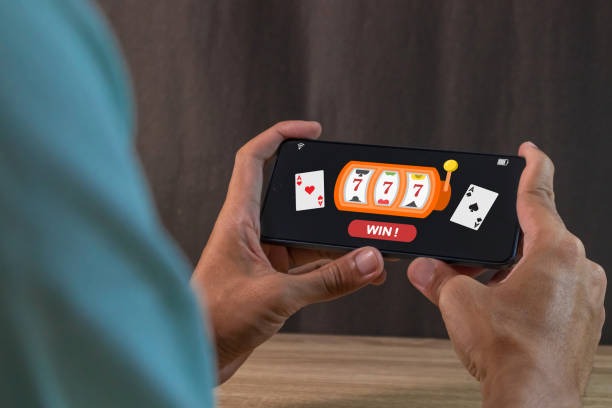 edmtogel live dealer studio with multiple gaming stations